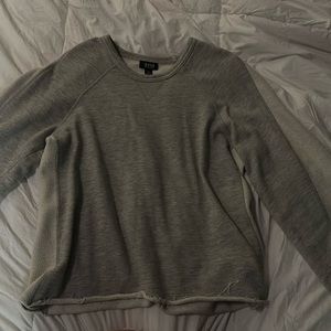 a.n.a grey crewneck flare sleeve size medium women